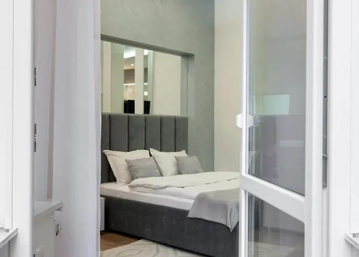 Appartement в центрі львова 2 кімнати ізольовані кухня студія Lviv